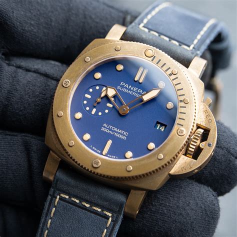 panerai bronzo blue dial|panerai bronzo blu abisso price.